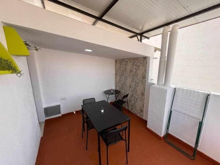 Novelda Centro Habitaciones Con Bano Privado Y Compartido , Cocina Y Terraza Εξωτερικό φωτογραφία
